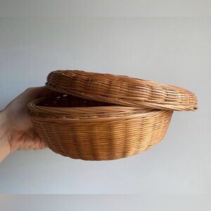 Vintage Wicker Basket w/ Lid for Storage or Rattan Basket Wall Display Boho